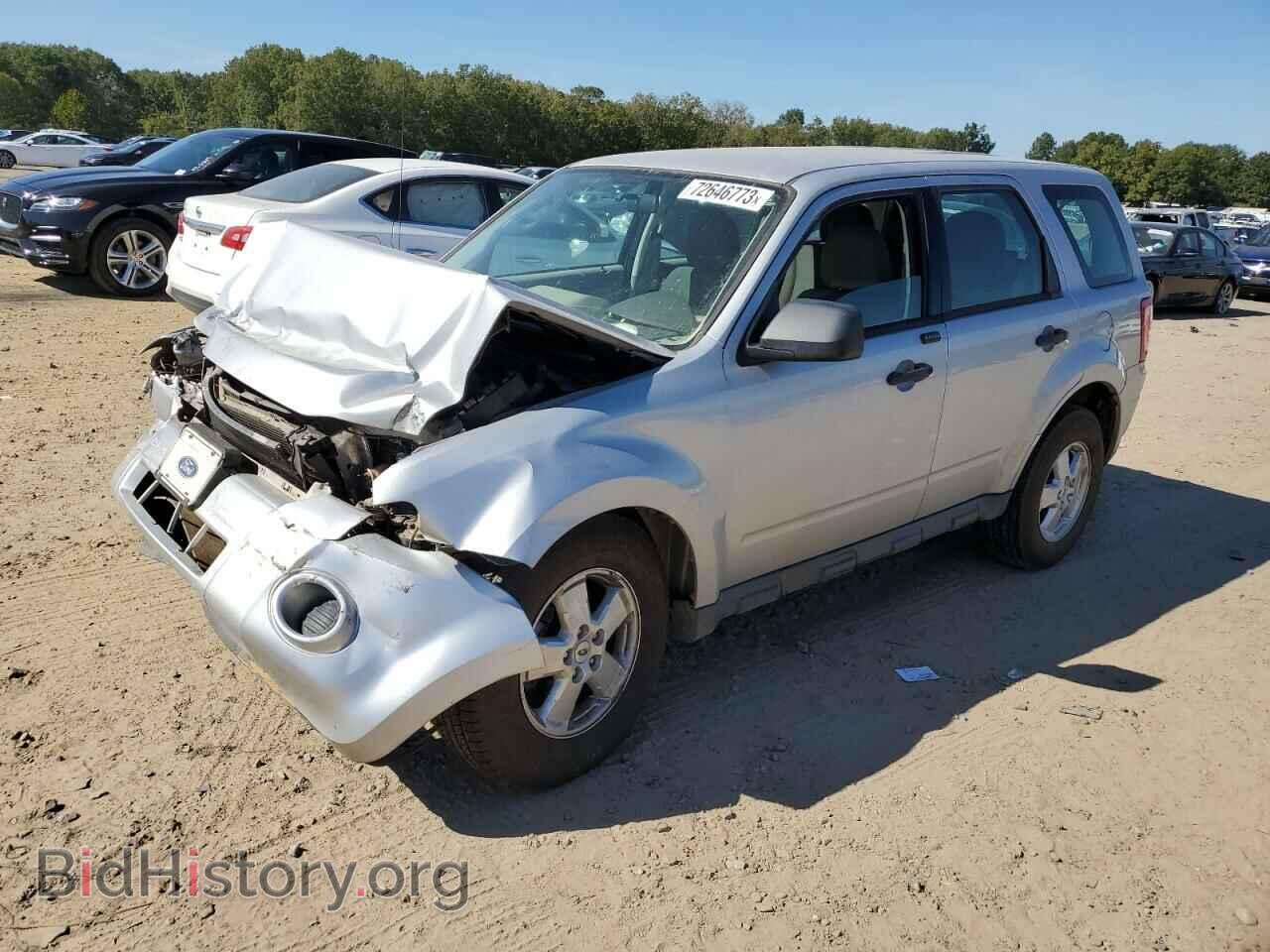 Photo 1FMCU0C76BKB24402 - FORD ESCAPE 2011