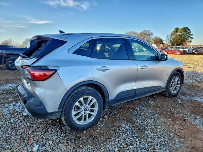 2020 Ford ESCAPE (VIN 1FMCU0G65LUA92436) — photo 3 of 13
