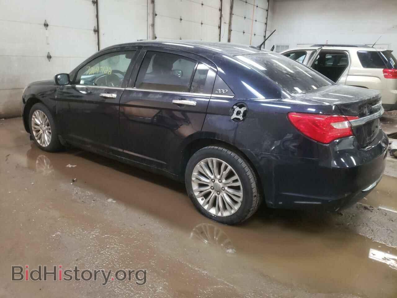 2011 CHRYSLER 200 - VIN: 1C3BC2FB1BN582690 - Фото 2
