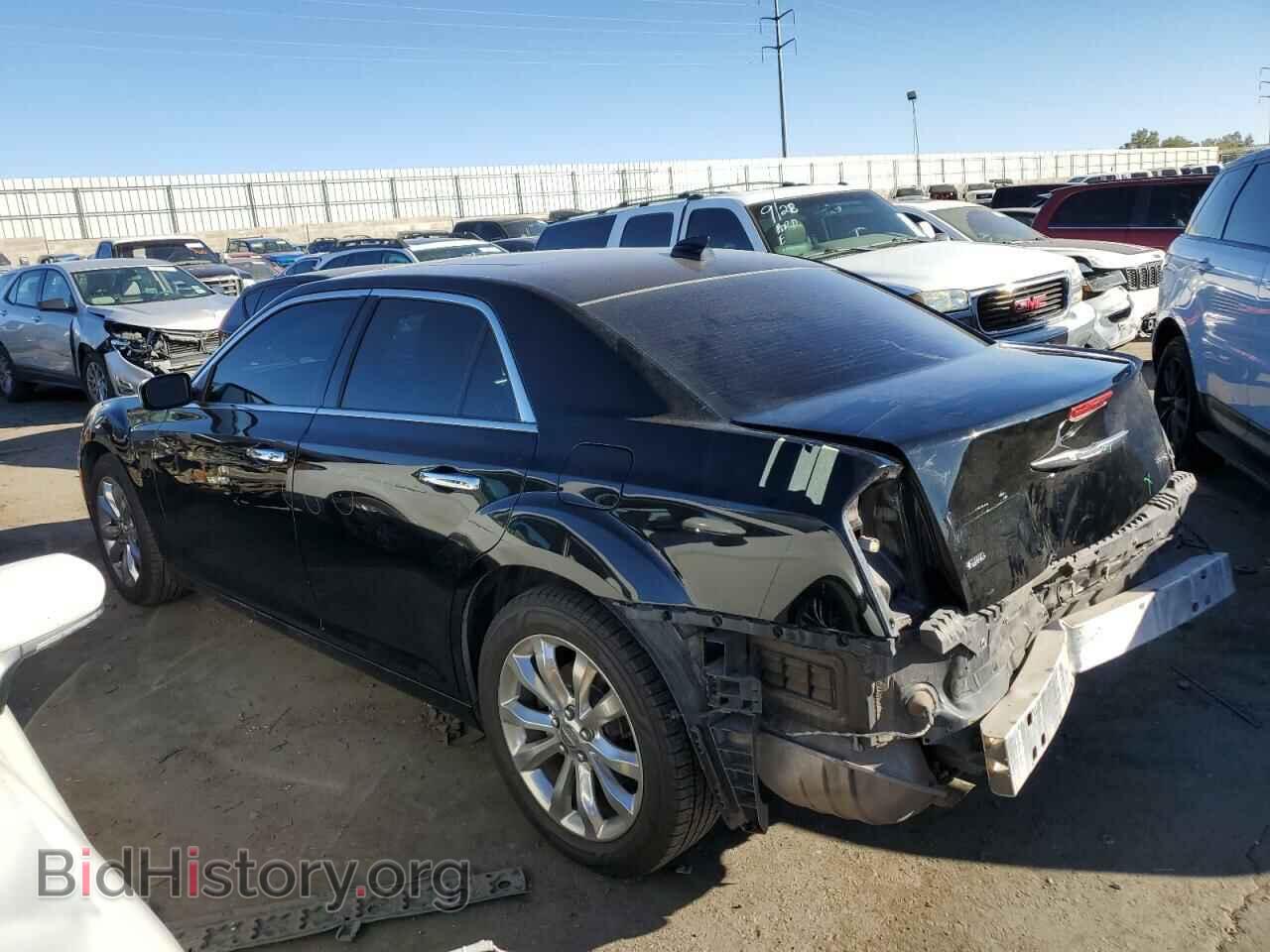 2016 CHRYSLER 300 - VIN: 2C3CCAKG3GH304633 - Photo 2