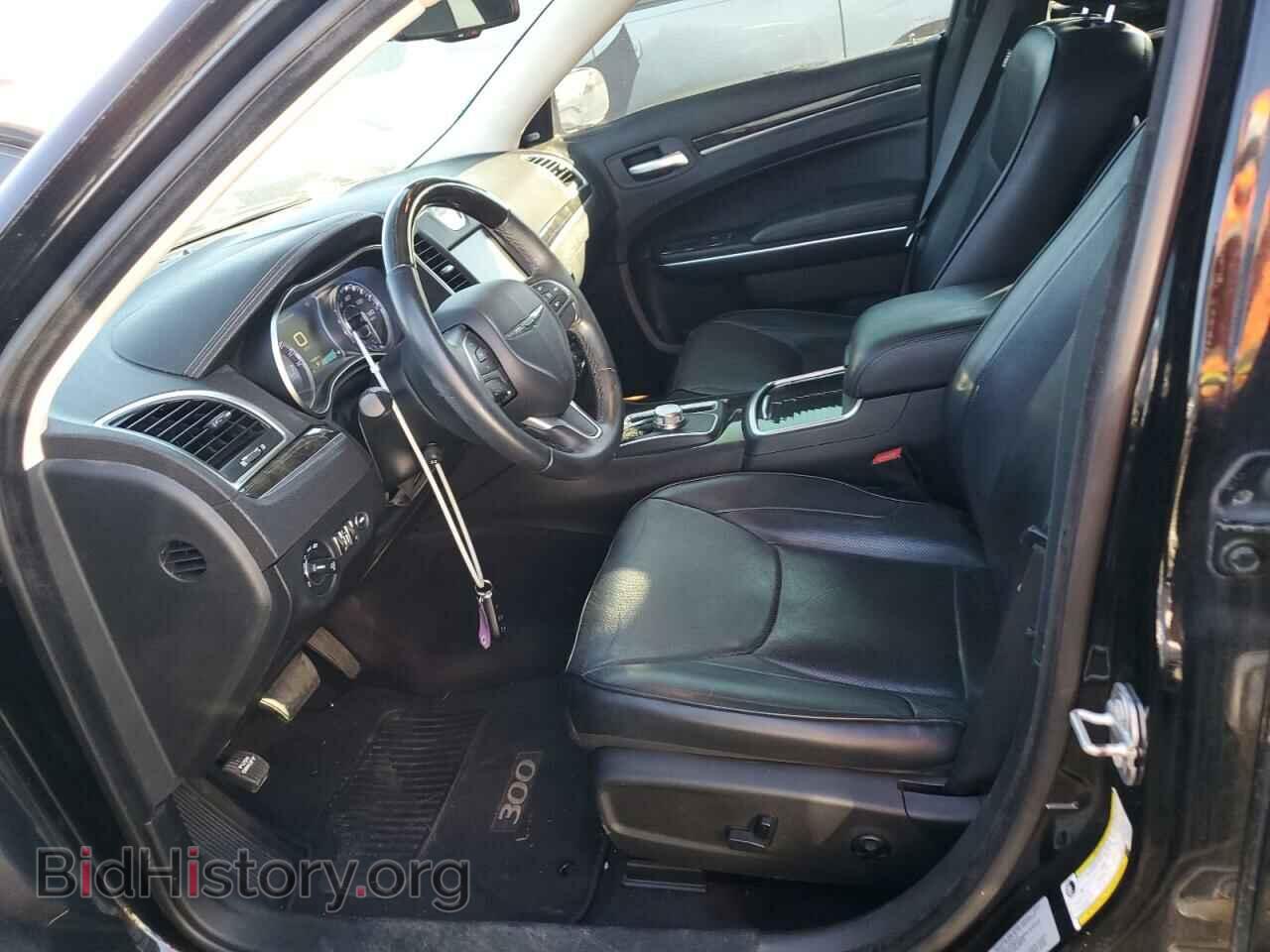 2016 CHRYSLER 300 - VIN: 2C3CCAKG3GH304633 - Photo 7