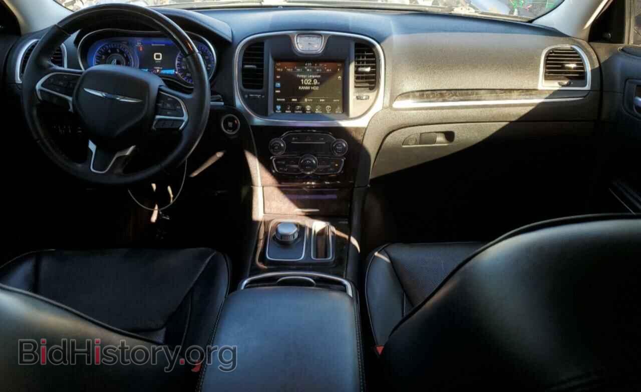 2016 CHRYSLER 300 - VIN: 2C3CCAKG3GH304633 - Photo 8