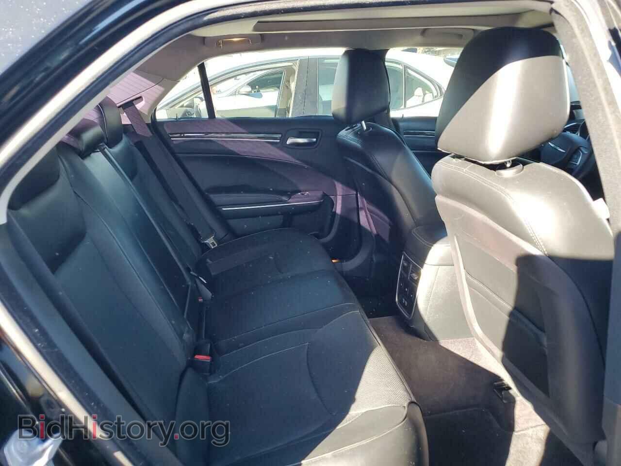2016 CHRYSLER 300 - VIN: 2C3CCAKG3GH304633 - Photo 10