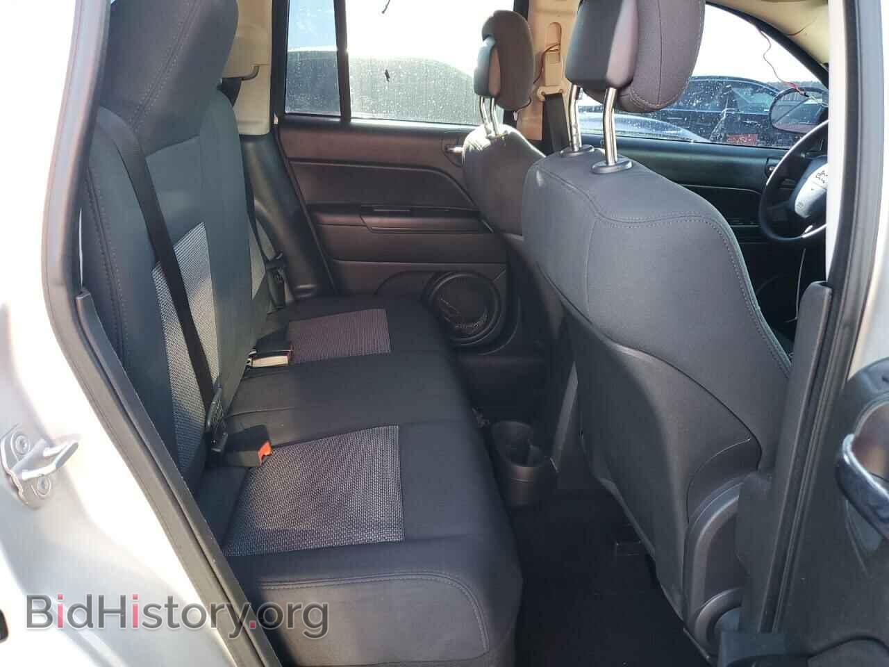 2010 JEEP COMPASS - VIN: 1J4NT4FA1AD513864 - Photo 11