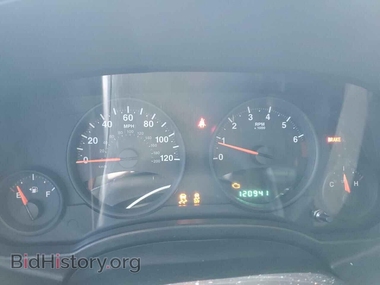 2010 JEEP COMPASS - VIN: 1J4NT4FA1AD513864 - Photo 9