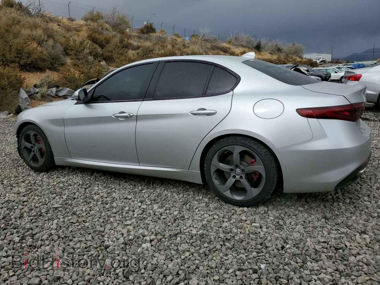 2017 ALFA ROMEO GIULIA - VIN: ZARFAEBN3H7550878 - Photo 2