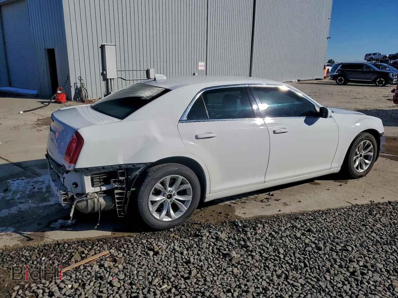 2015 CHRYSLER 300 - VIN: 2C3CCAAG1FH802135 - Фото 3