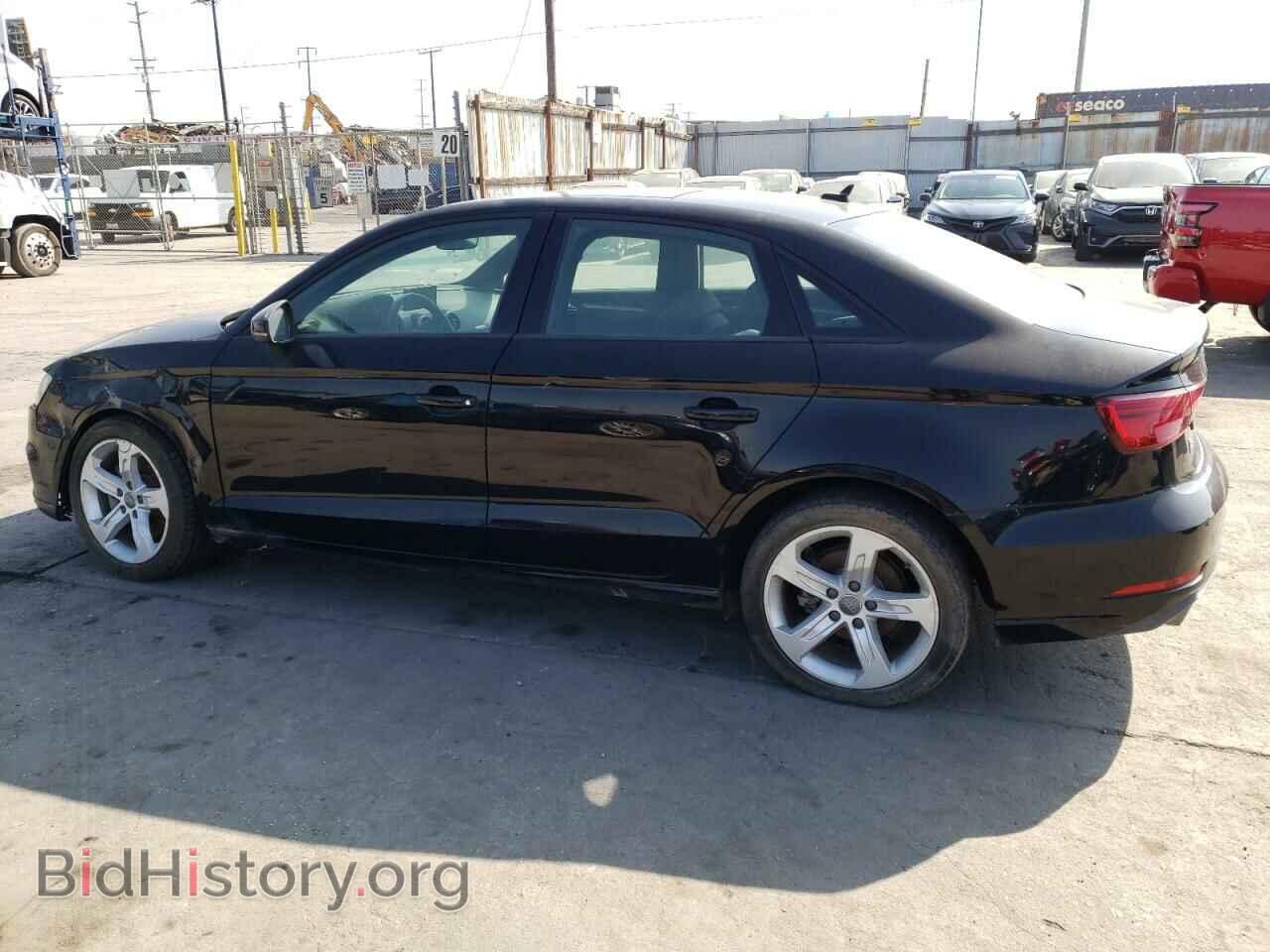 2018 AUDI A3 - VIN: WAUAUGFF2J1091696 - Фото 2