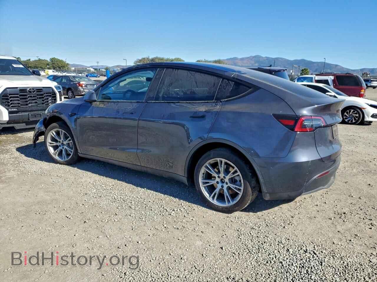 2023 TESLA MODEL Y - VIN: 7SAYGDEE3PF901355 - Фото 2