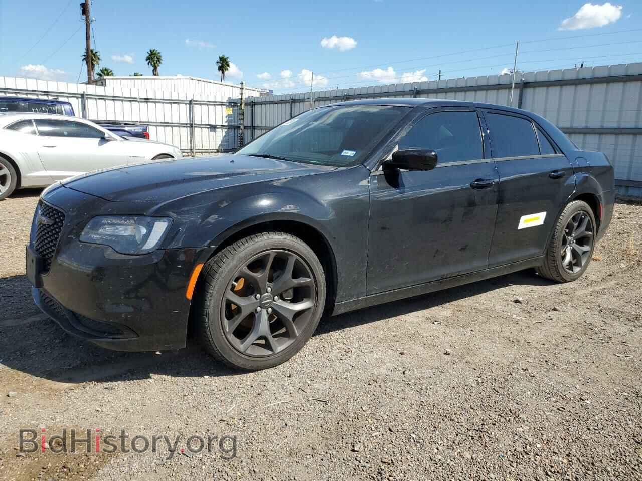 Фотография 2C3CCAAG0PH590068 - CHRYSLER 300 2023