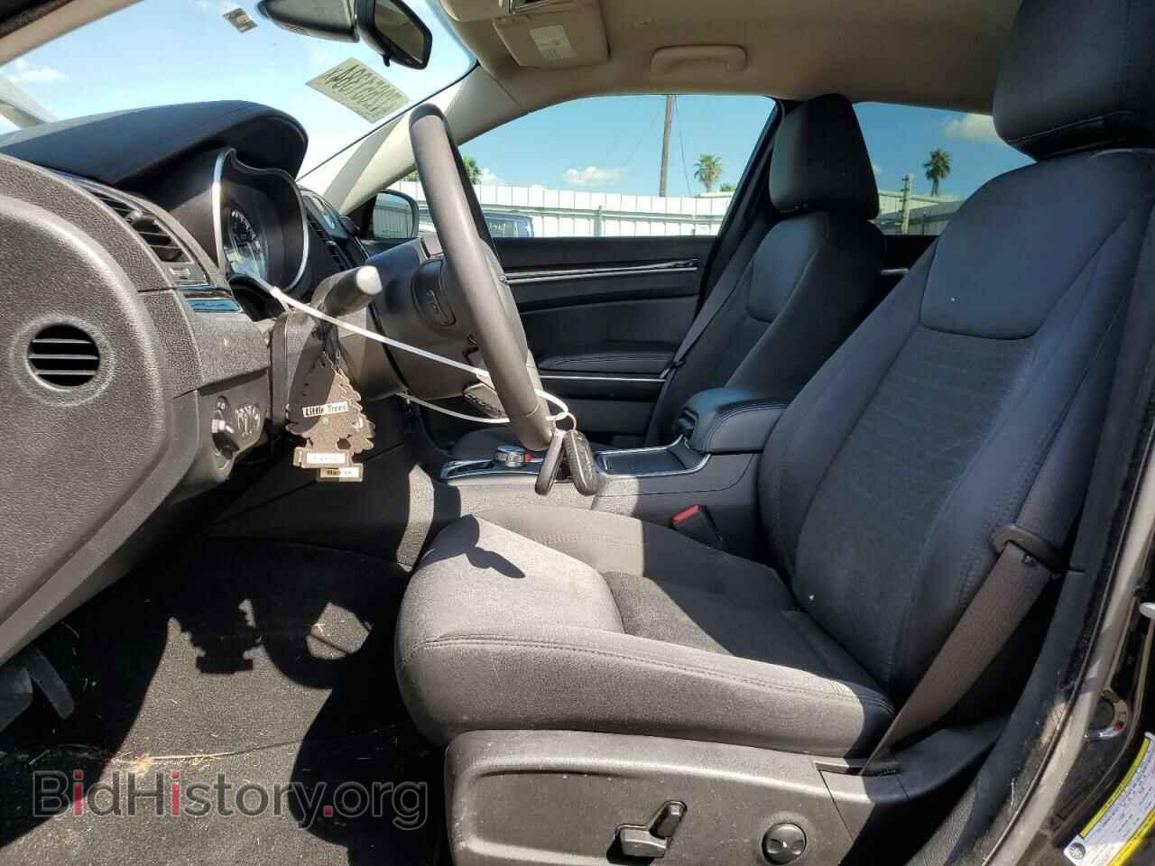 2023 CHRYSLER 300 - VIN: 2C3CCAAG0PH590068 - Фото 7