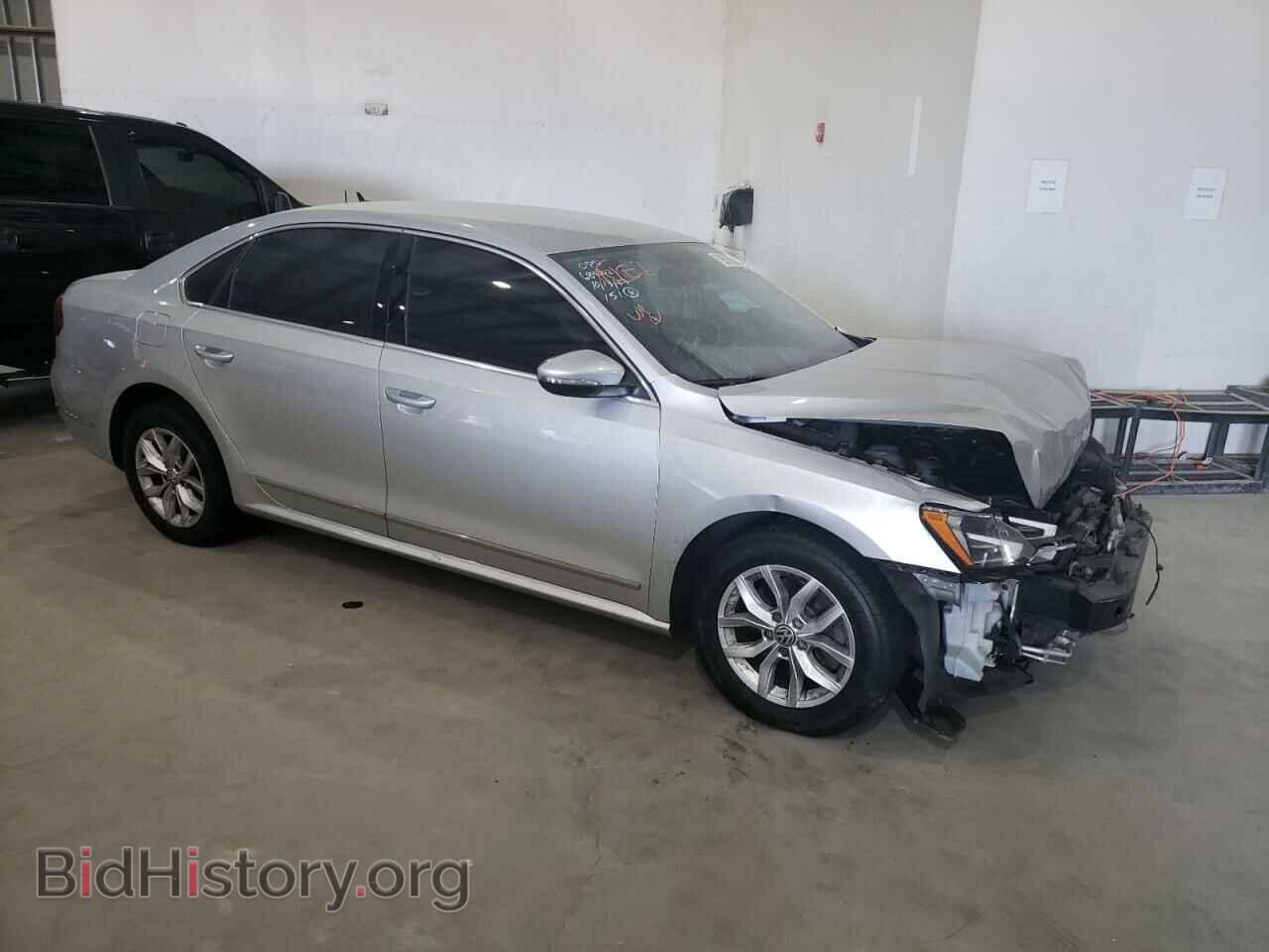 2017 VOLKSWAGEN PASSAT - VIN: 1VWAT7A34HC050016 - Фото 4
