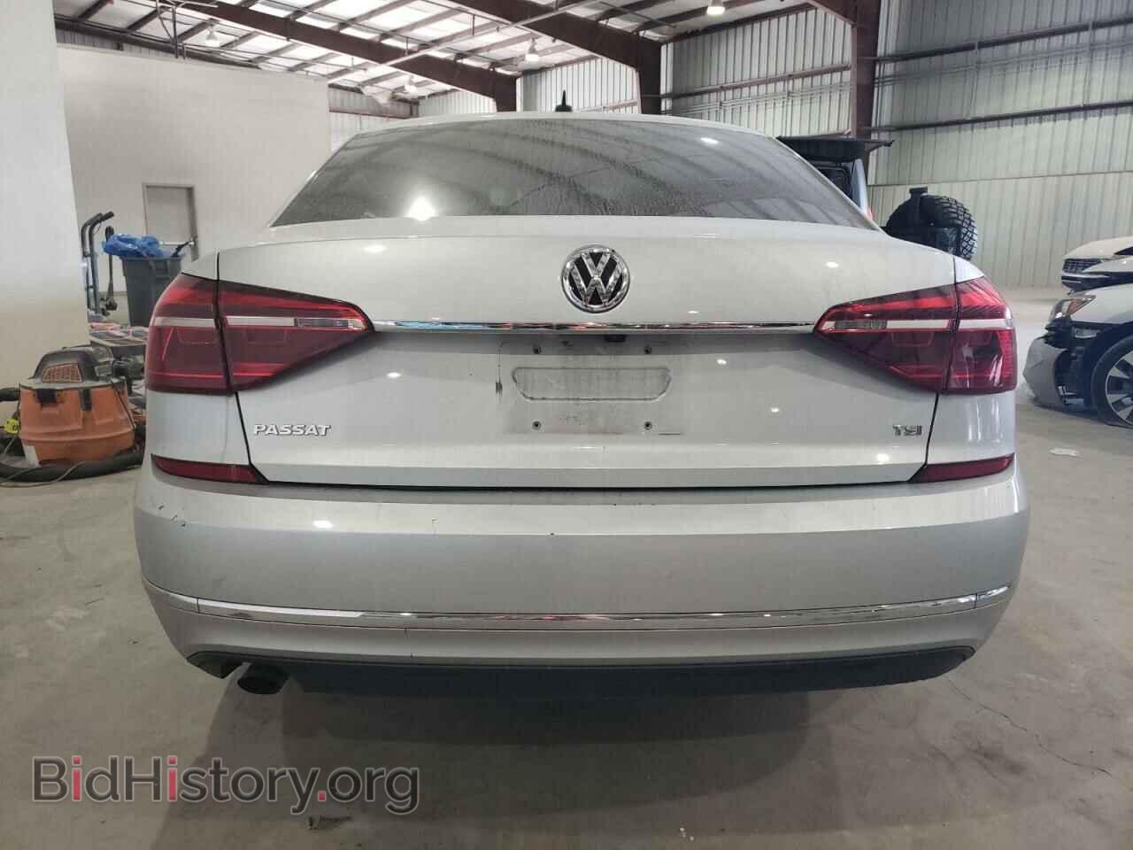 2017 VOLKSWAGEN PASSAT - VIN: 1VWAT7A34HC050016 - Фото 6