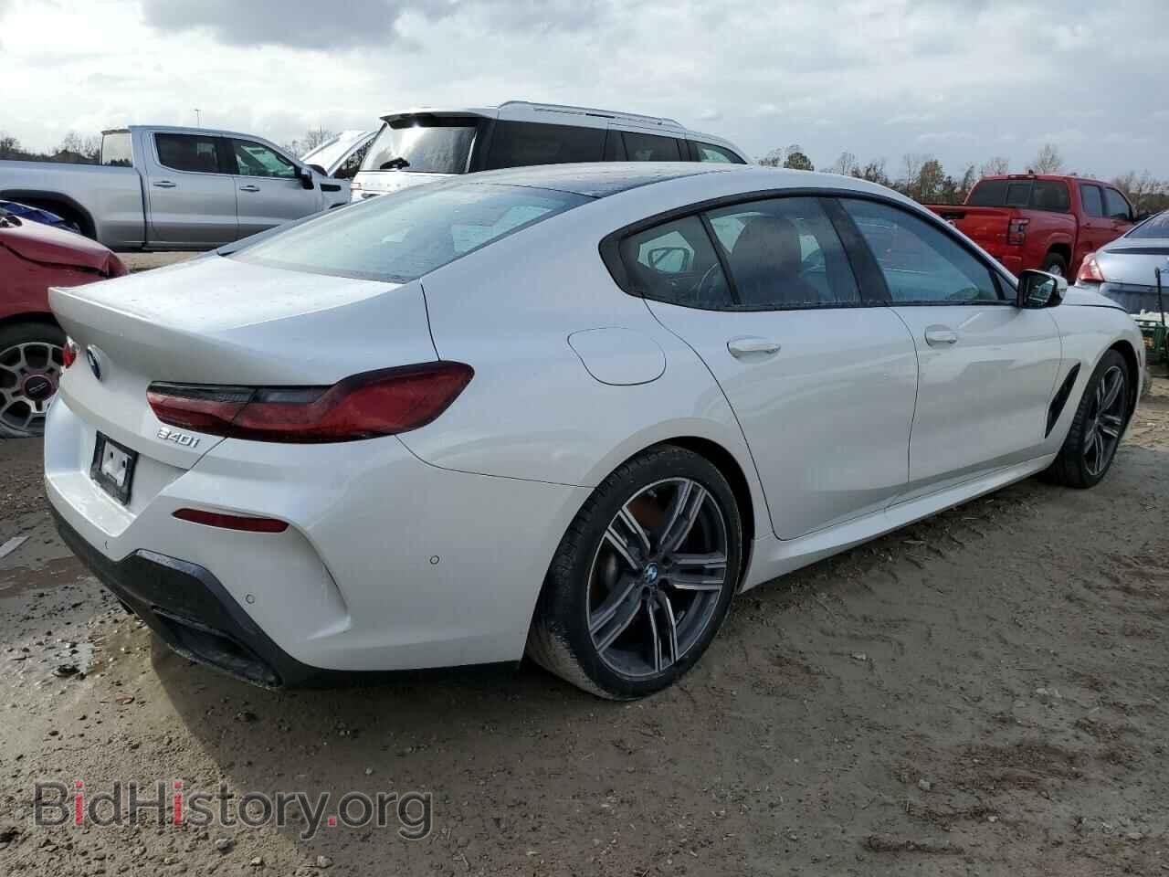 2021 BMW 8 SERIES - VIN: WBAGV4C00MCF65565 - Фото 3