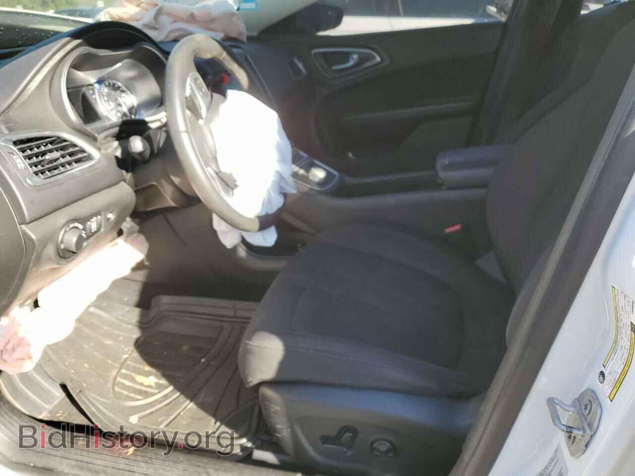 2015 CHRYSLER 200 - VIN: 1C3CCCAB0FN590593 - Фото 7