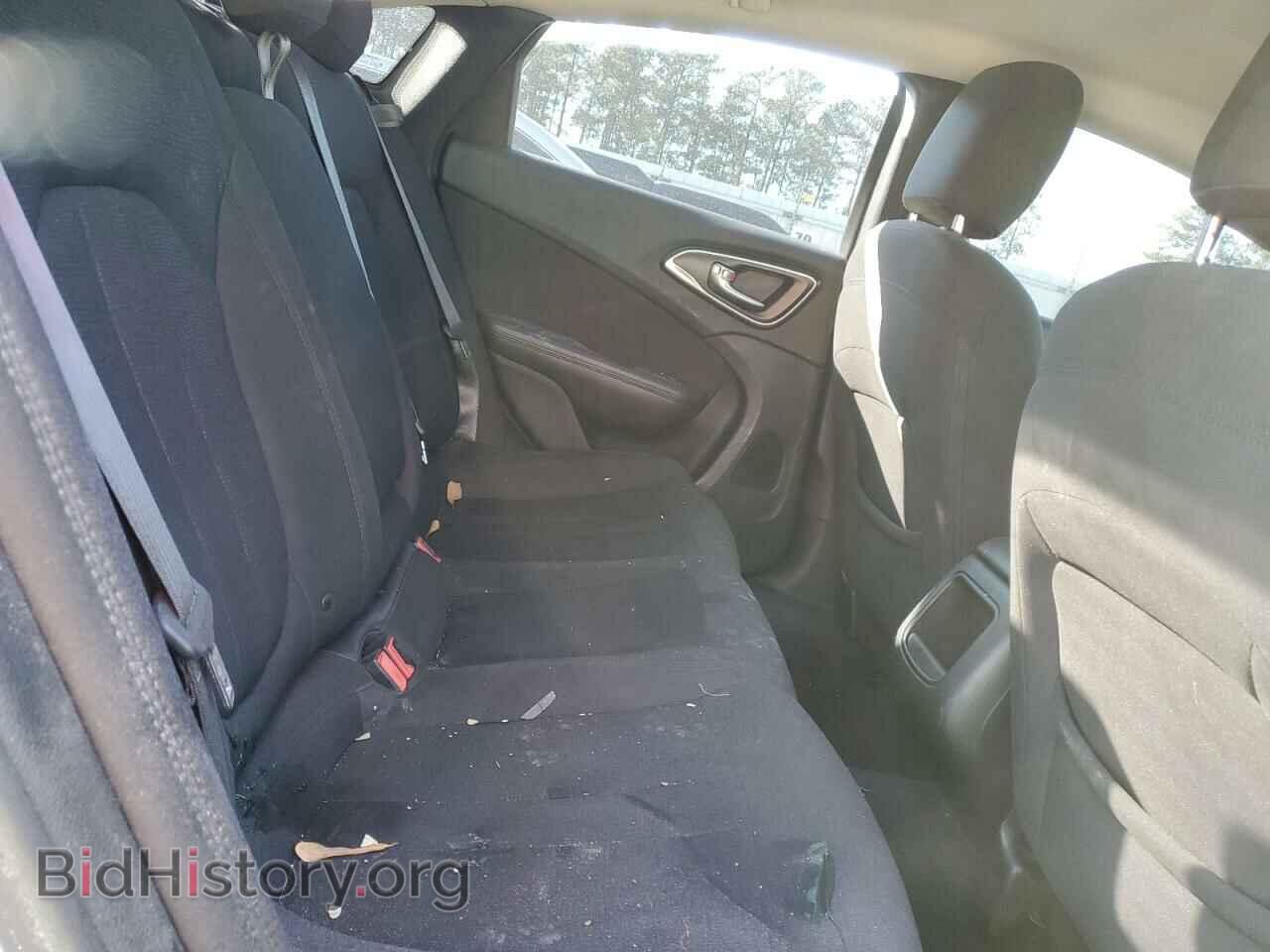 2015 CHRYSLER 200 - VIN: 1C3CCCAB0FN590593 - Фото 10