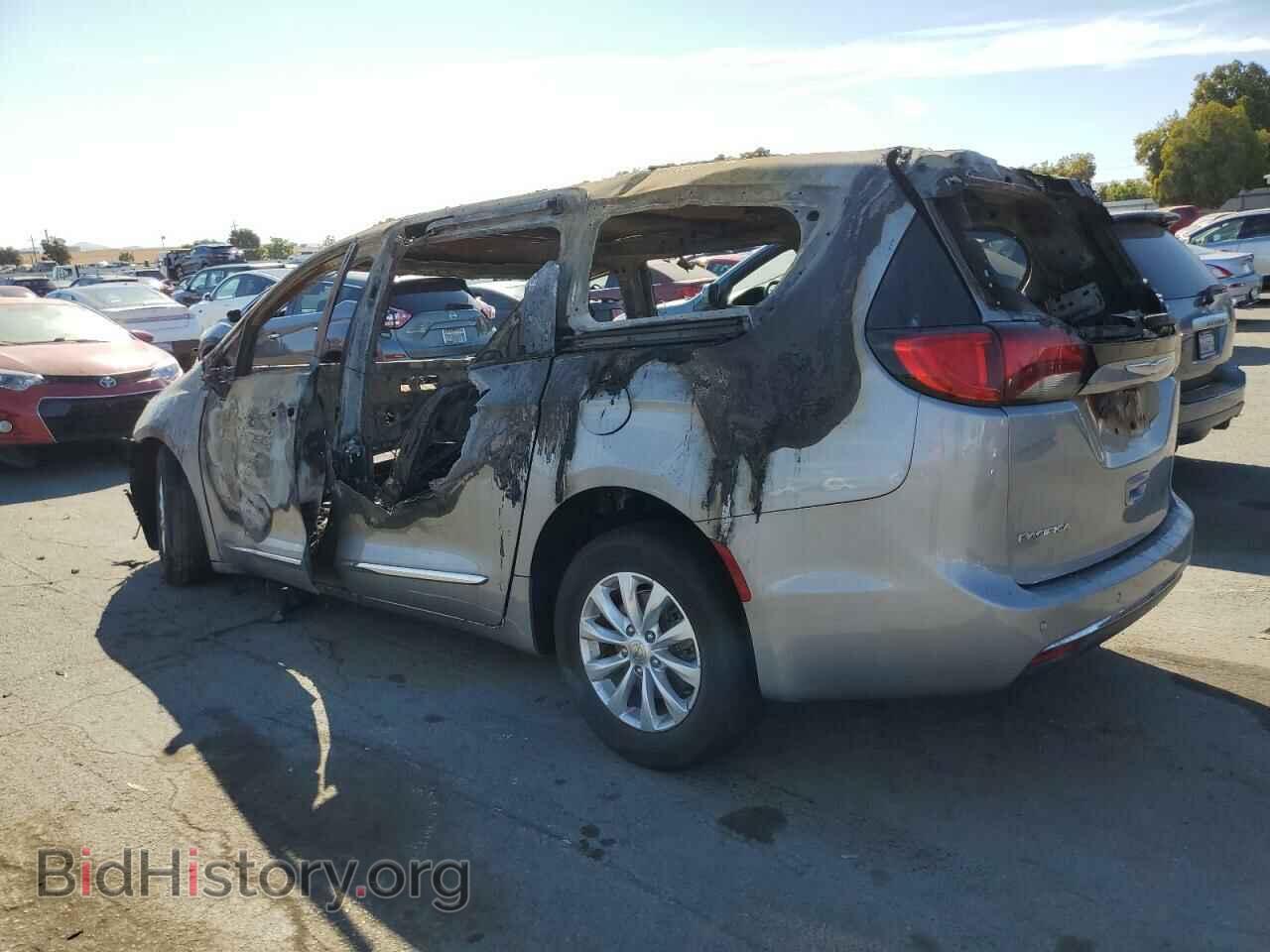 2017 CHRYSLER PACIFICA - VIN: 2C4RC1BG0HR506010 - Фото 2