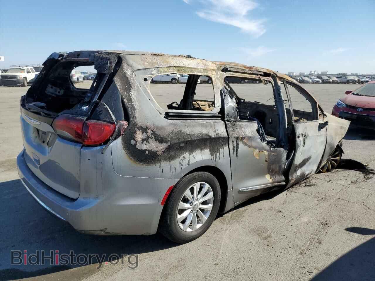 2017 CHRYSLER PACIFICA - VIN: 2C4RC1BG0HR506010 - Фото 3