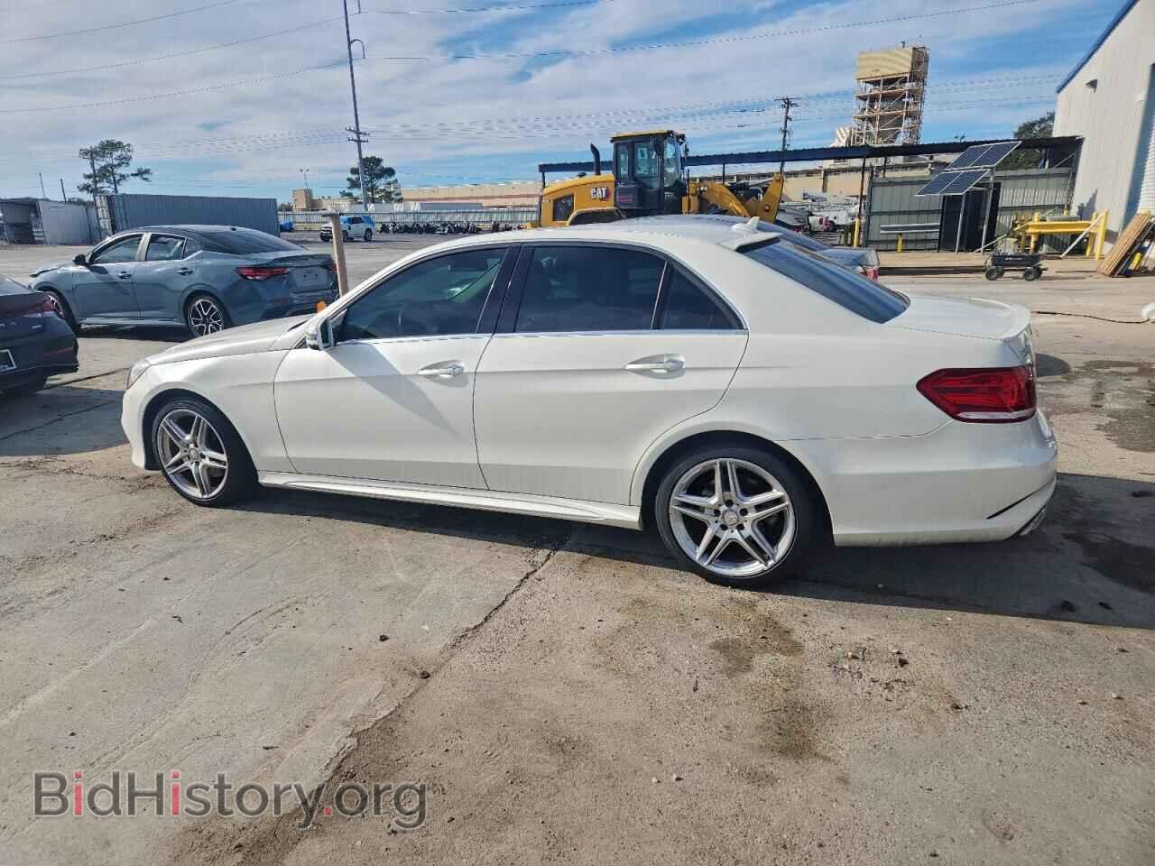 2014 MERCEDES-BENZ E-CLASS - VIN: WDDHF5KB9EA814698 - Фото 2