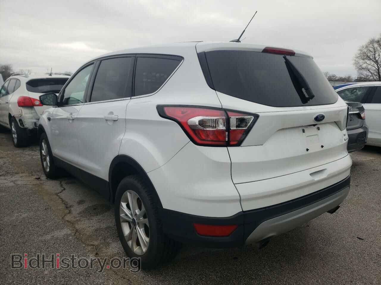 2017 FORD ESCAPE - VIN: 1FMCU0GD7HUC82129 - Фото 2