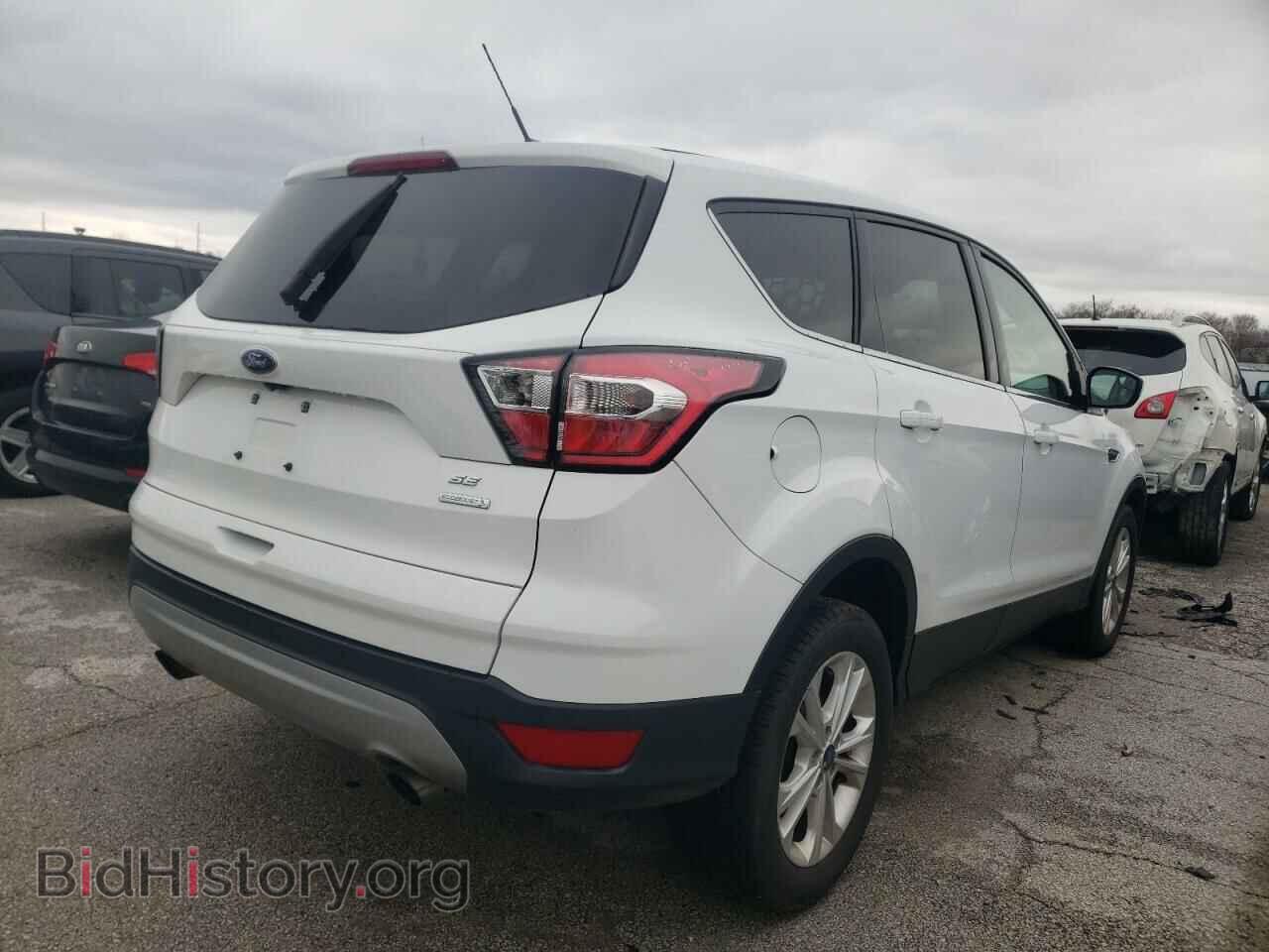 2017 FORD ESCAPE - VIN: 1FMCU0GD7HUC82129 - Фото 3