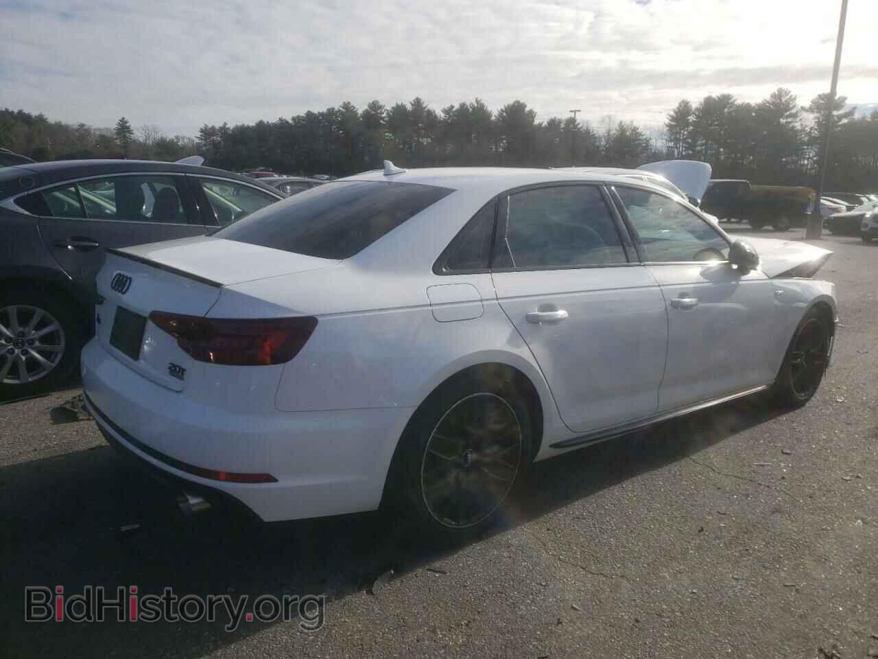 2018 AUDI A4 - VIN: WAUENAF42JA037843 - Фото 3