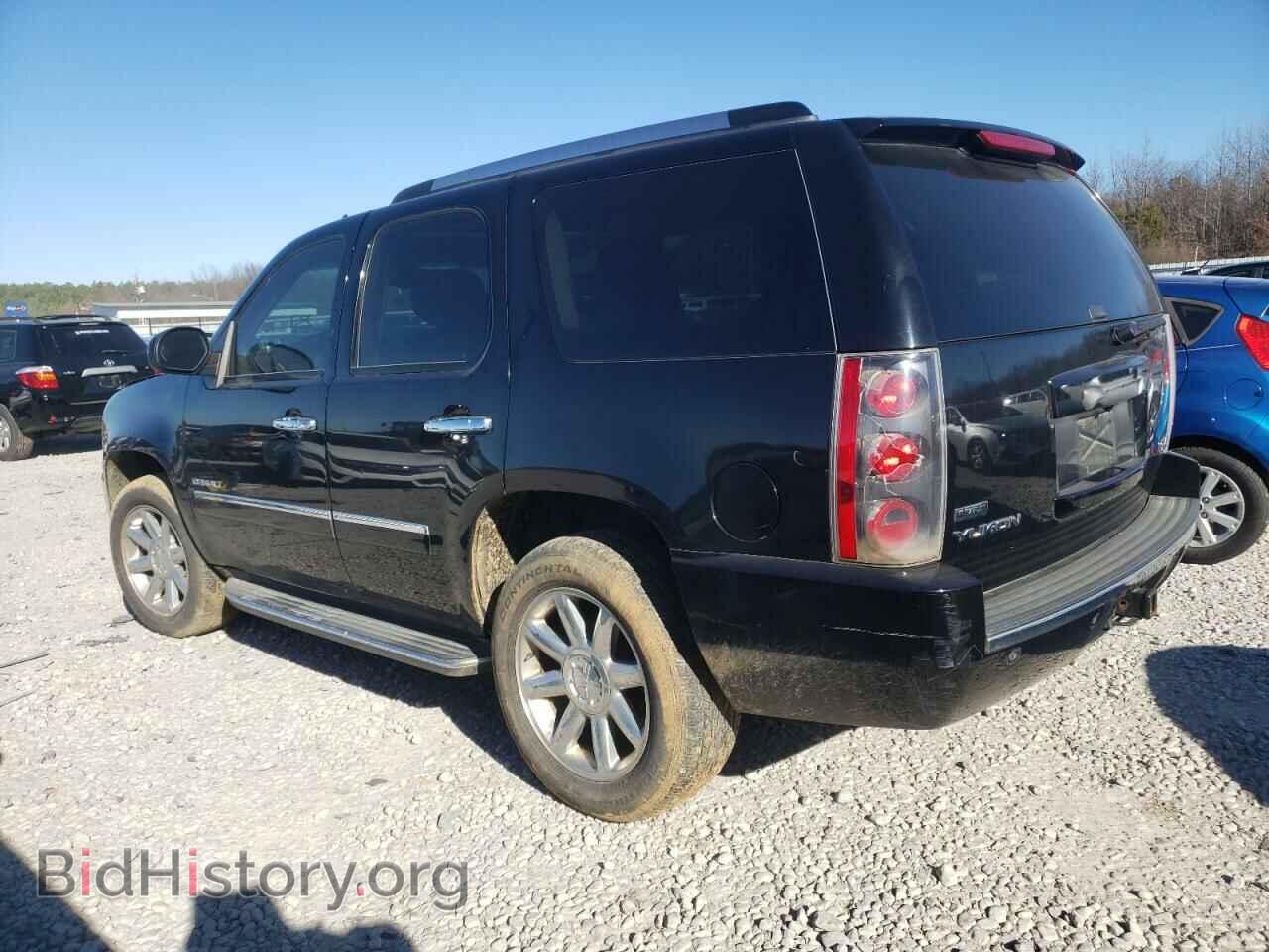2011 GMC YUKON - VIN: 1GKS2EEF5BR347467 - Photo 2
