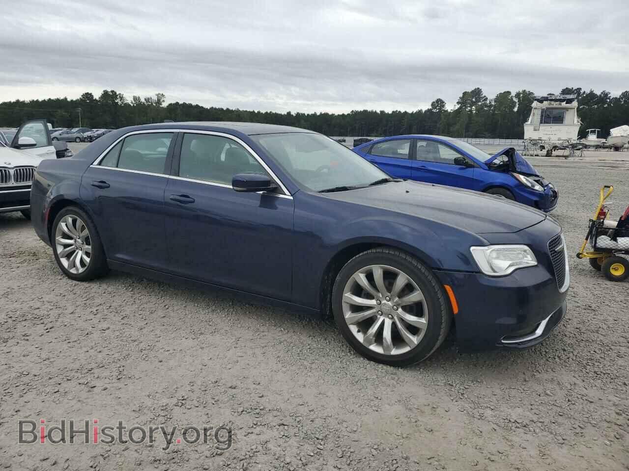 2017 CHRYSLER 300 - VIN: 2C3CCAAG3HH596982 - Фото 4