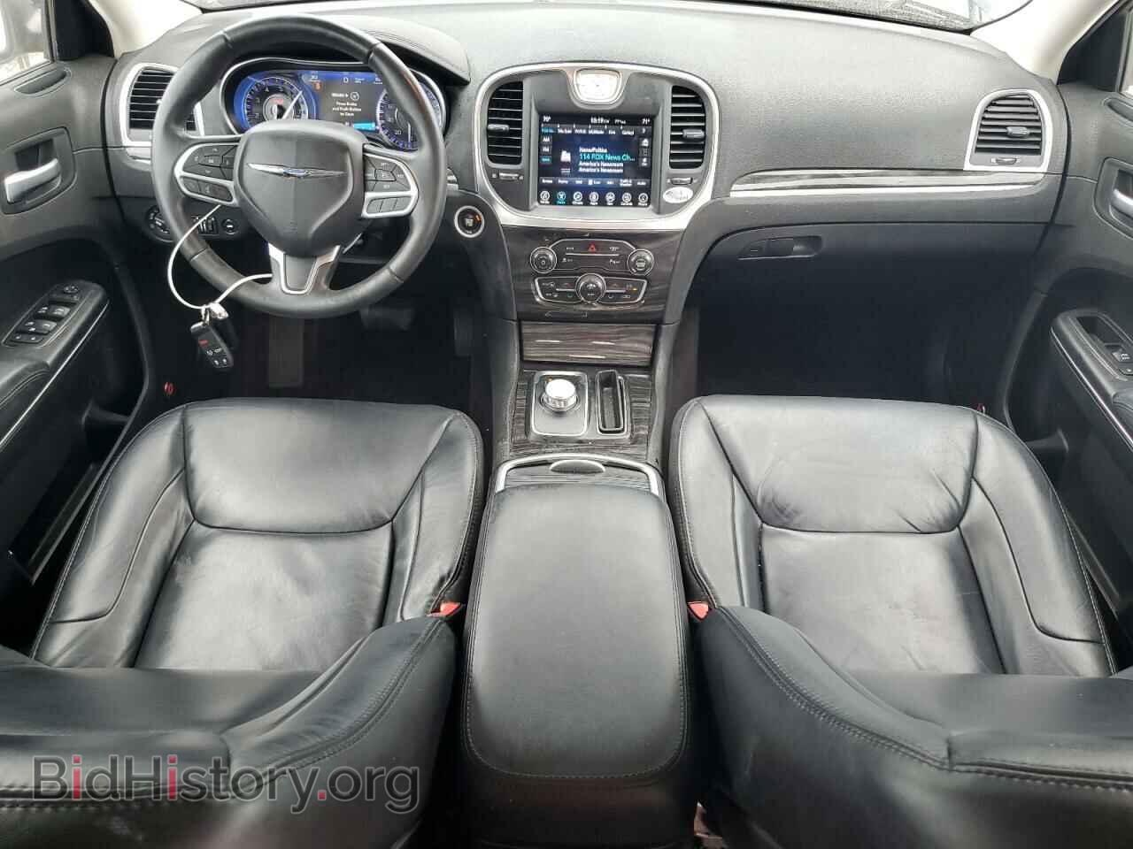 2017 CHRYSLER 300 - VIN: 2C3CCAAG3HH596982 - Фото 8