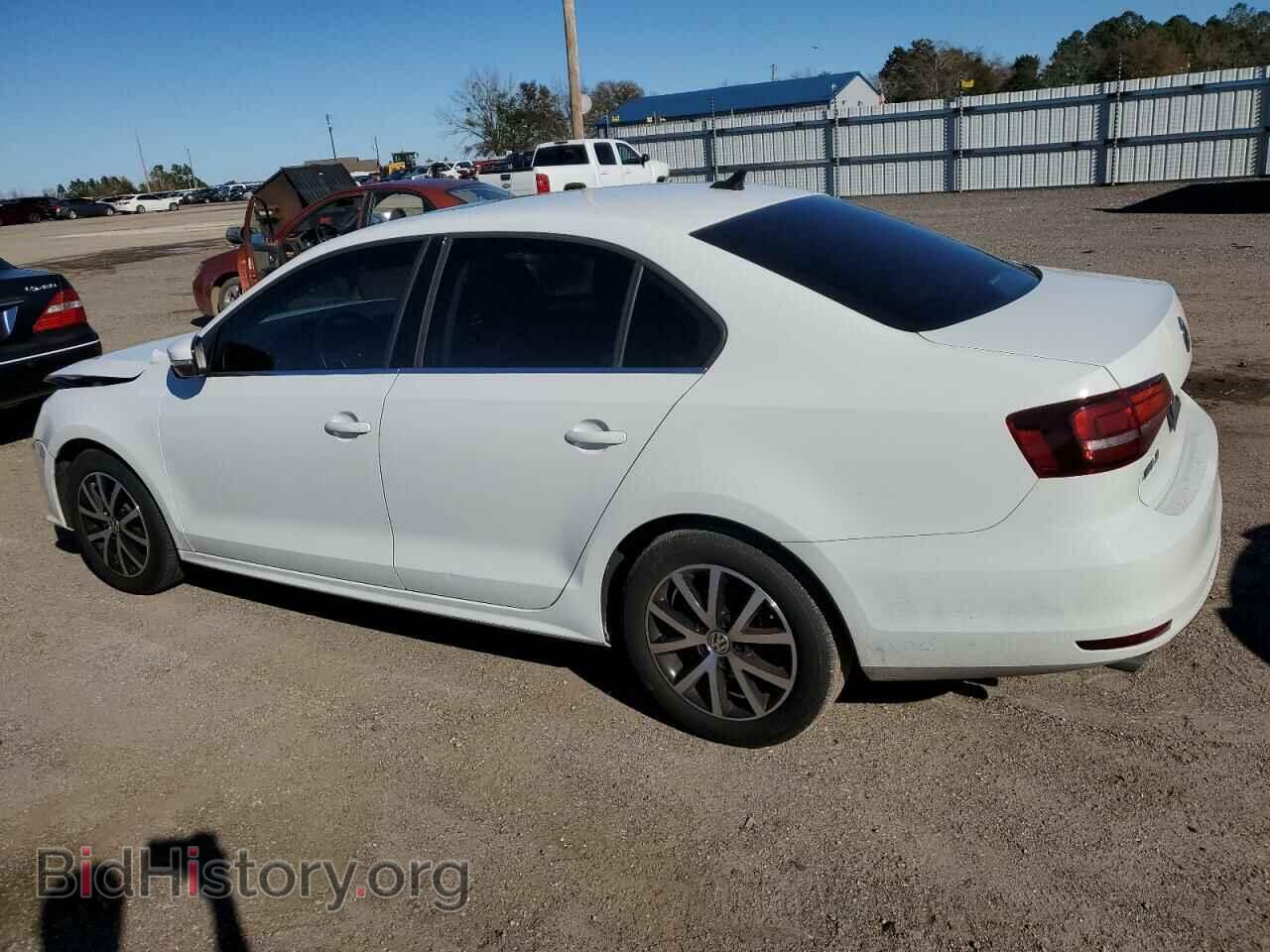 2017 VOLKSWAGEN JETTA - VIN: 3VWDB7AJ7HM330106 - Фото 2