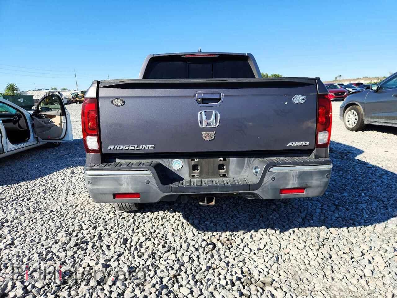 2019 HONDA RIDGELINE - VIN: 5FPYK3F71KB005027 - Photo 6