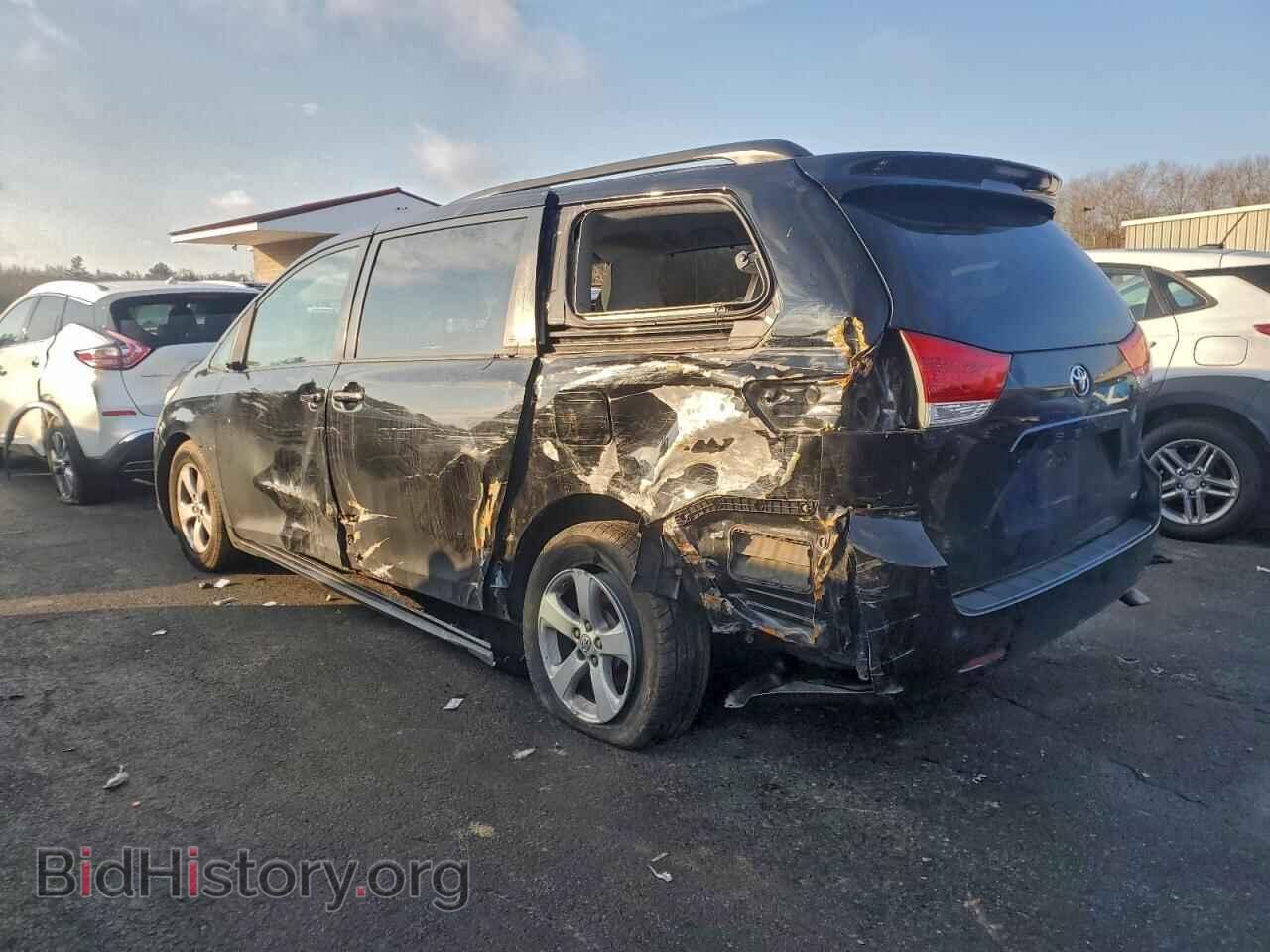 2011 TOYOTA All Models - VIN: 5TDKK3DC4BS058265 - Фото 2