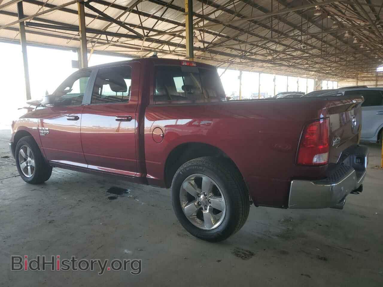 2019 RAM 1500 - VIN: 1C6RR6LT1KS583392 - Фото 2