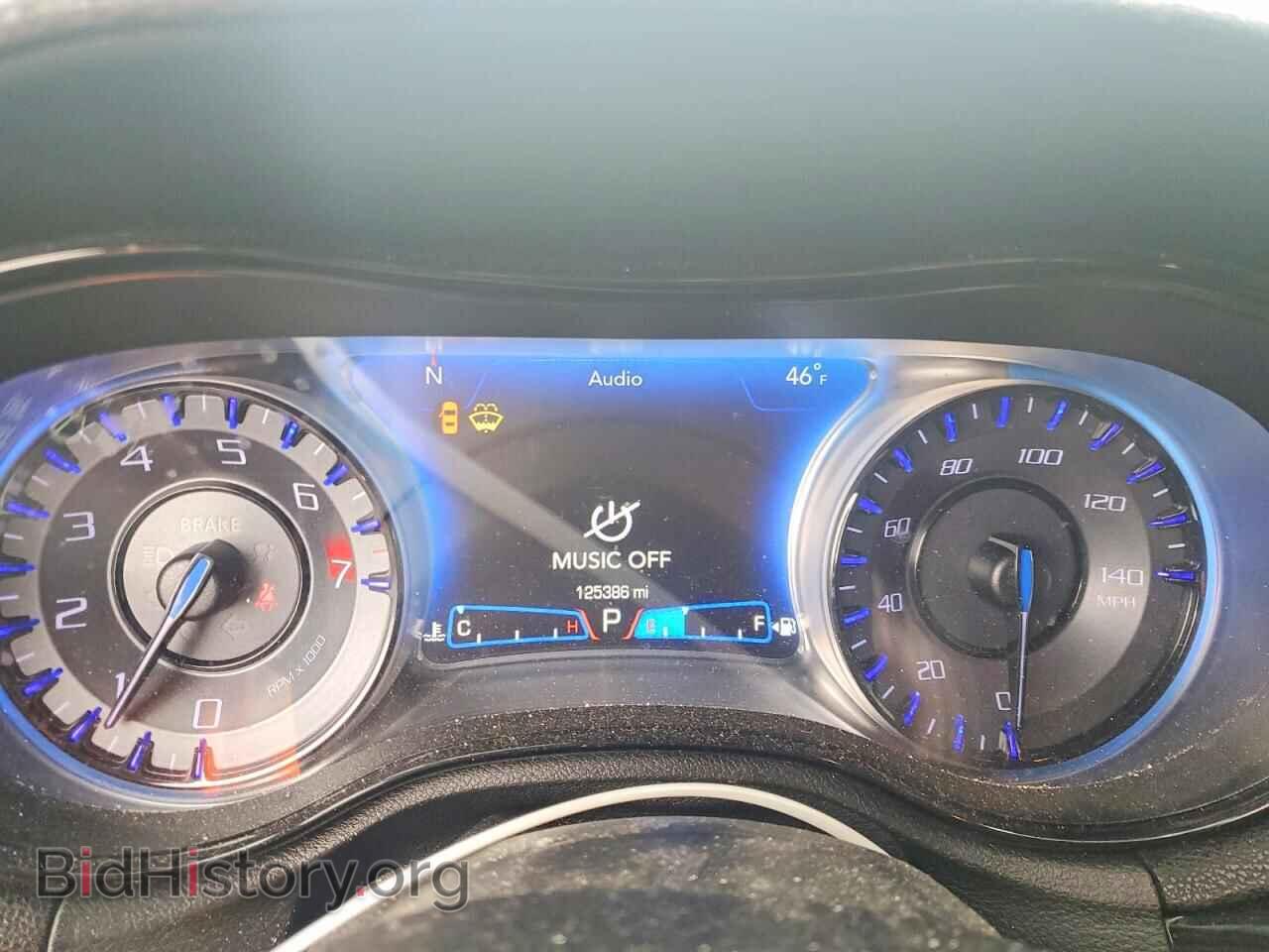 2020 CHRYSLER 300 - VIN: 2C3CCABG1LH131382 - Фото 9