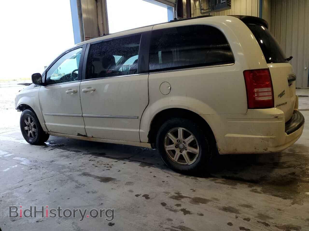 2010 CHRYSLER MINIVAN - VIN: 2A4RR5D10AR467918 - Photo 2