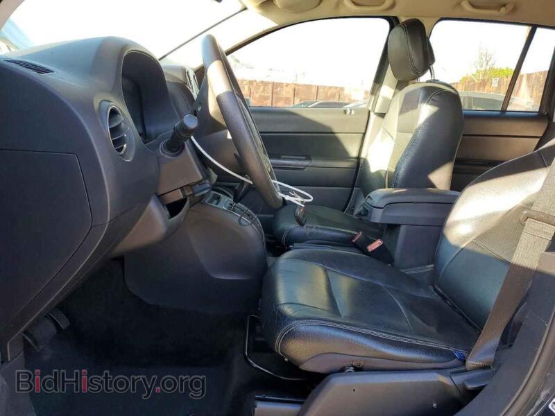2014 Jeep COMPASS (VIN 1C4NJCBB2ED900661) — photo 7 of 14