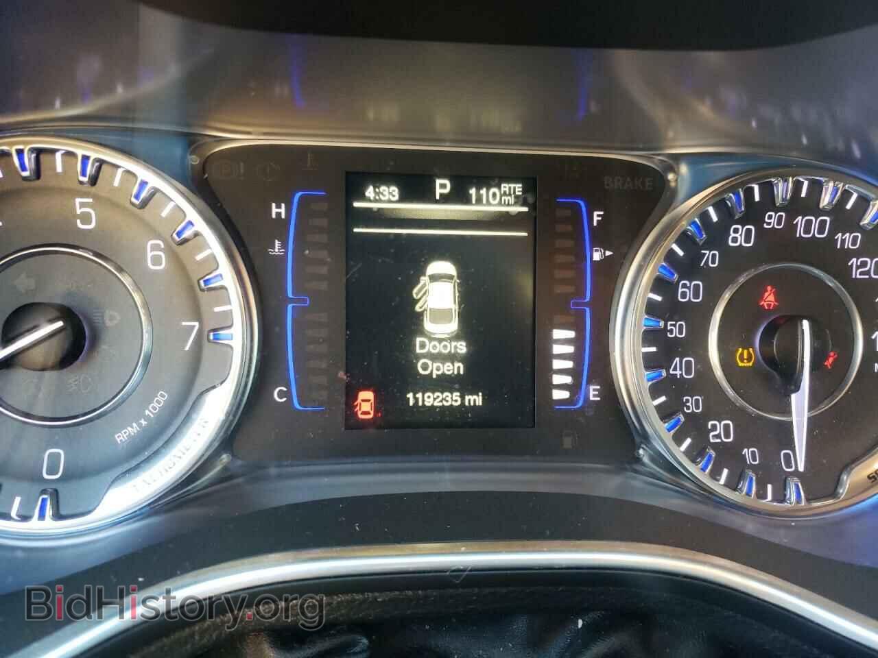 2017 CHRYSLER 200 - VIN: 1C3CCCAB2HN501464 - Фото 9