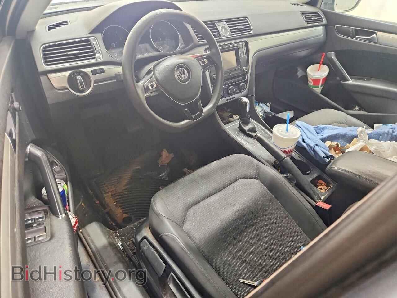 2017 VOLKSWAGEN PASSAT - VIN: 1VWAT7A35HC042202 - Фото 8