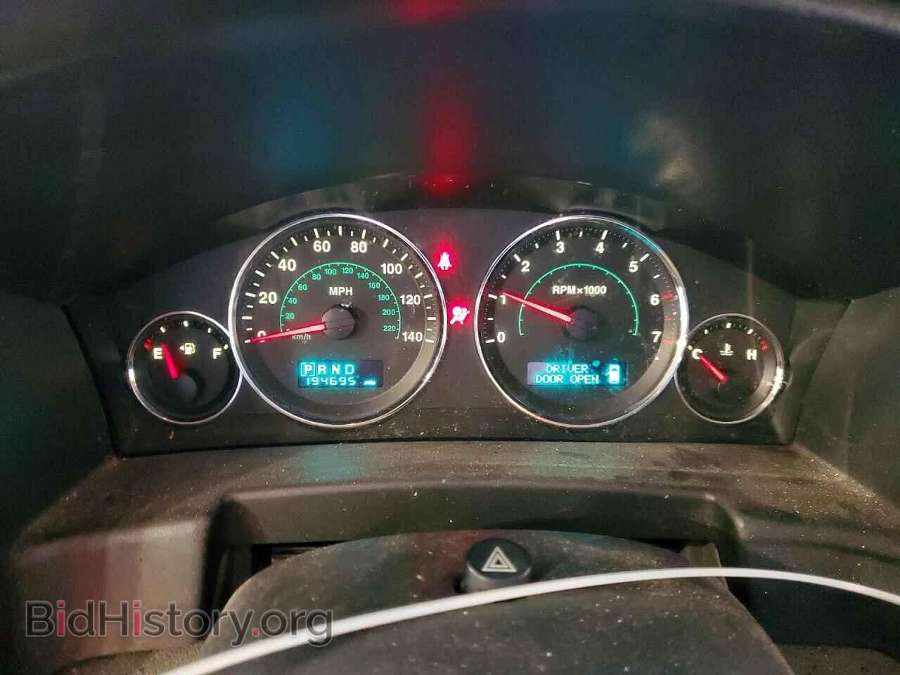 2006 JEEP COMMANDER - VIN: 1J8HG48K06C323203 - Photo 9