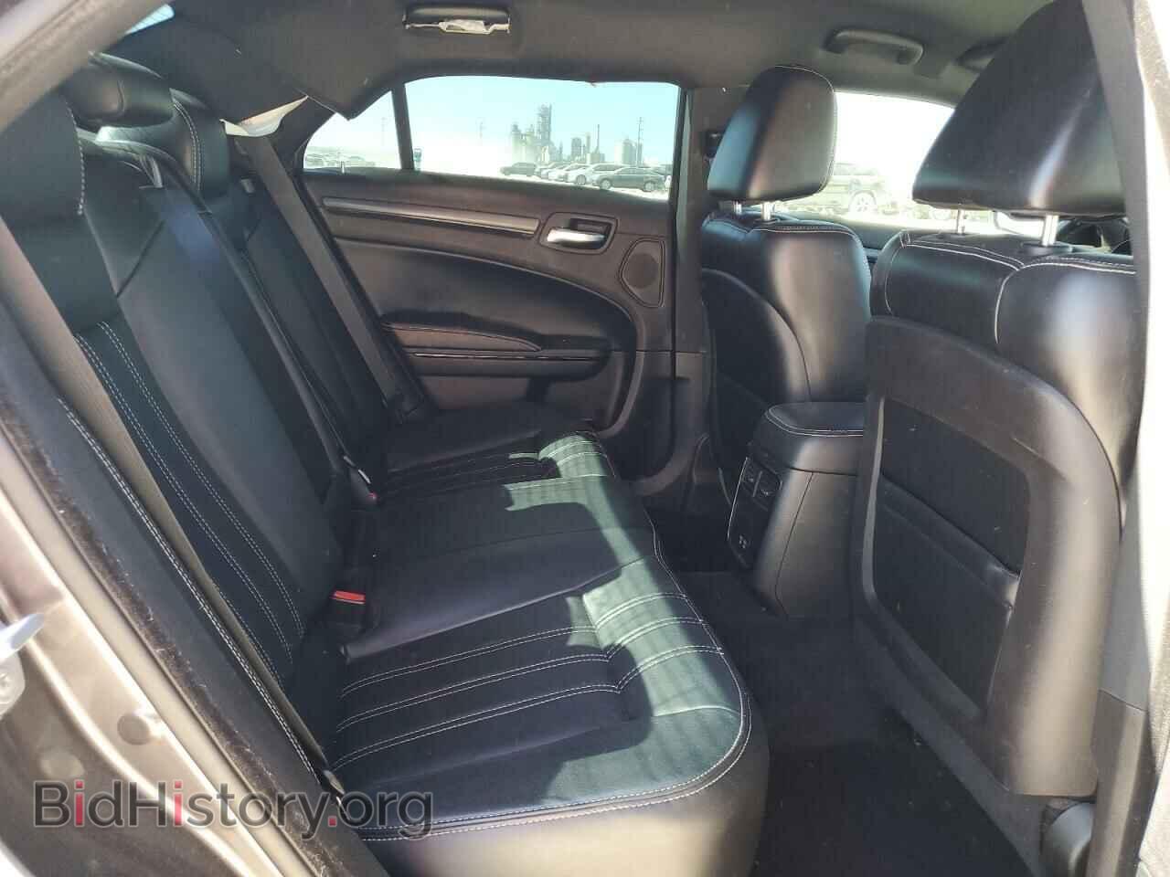 2015 CHRYSLER 300 - VIN: 2C3CCABG9FH760490 - Фото 10
