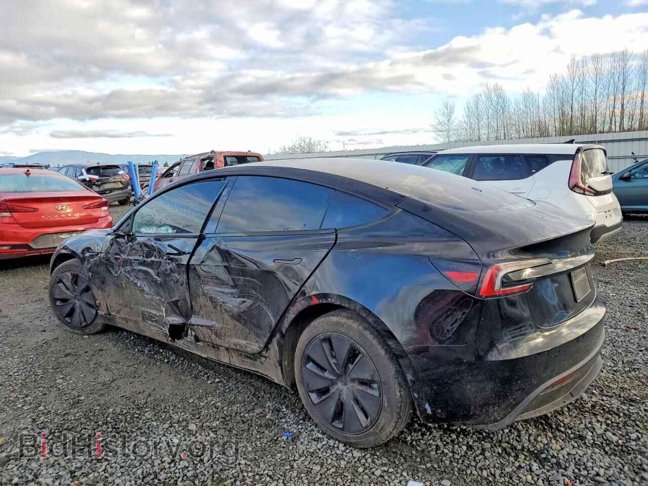 2025 TESLA MODEL 3 - VIN: 5YJ3E1EB7SF881573 - Photo 2