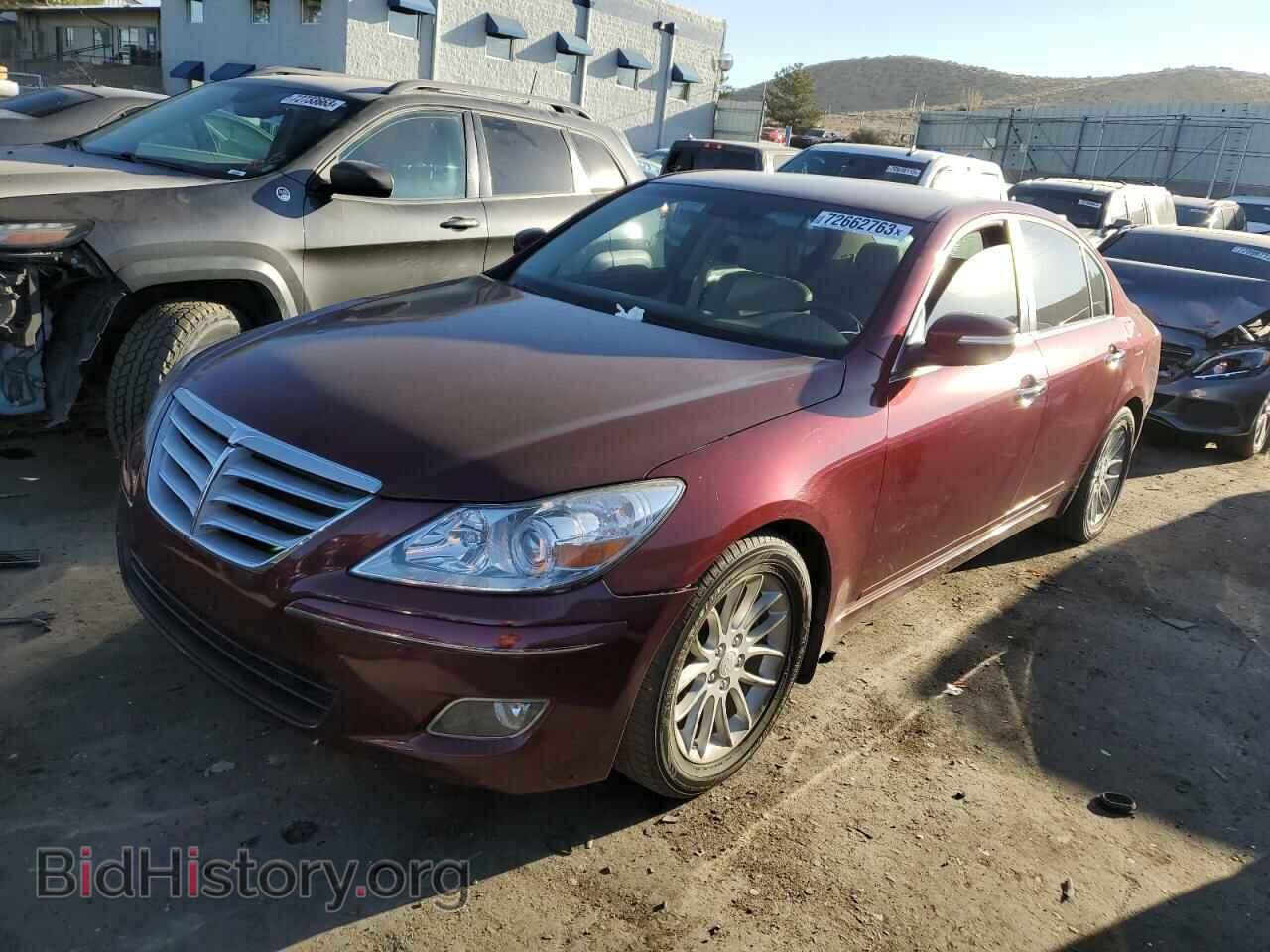 Photo KMHGC4DE4BU139252 - HYUNDAI GENESIS 2011