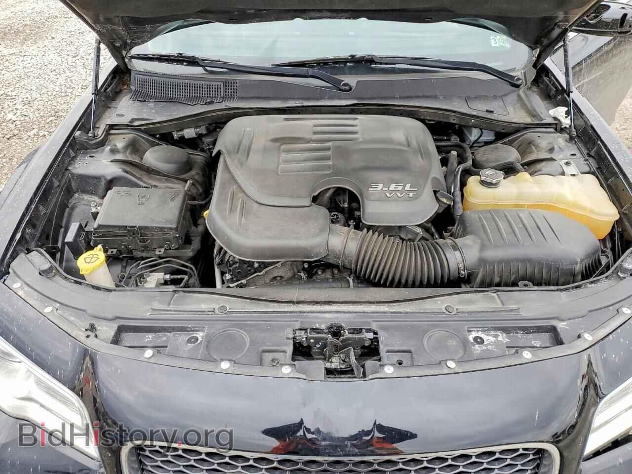 2016 CHRYSLER 300 - VIN: 2C3CCASG8GH287845 - Фото 11
