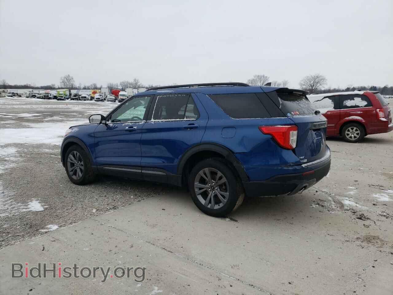 2021 FORD EXPLORER - VIN: 1FMSK7DH9MGA38945 - Photo 2