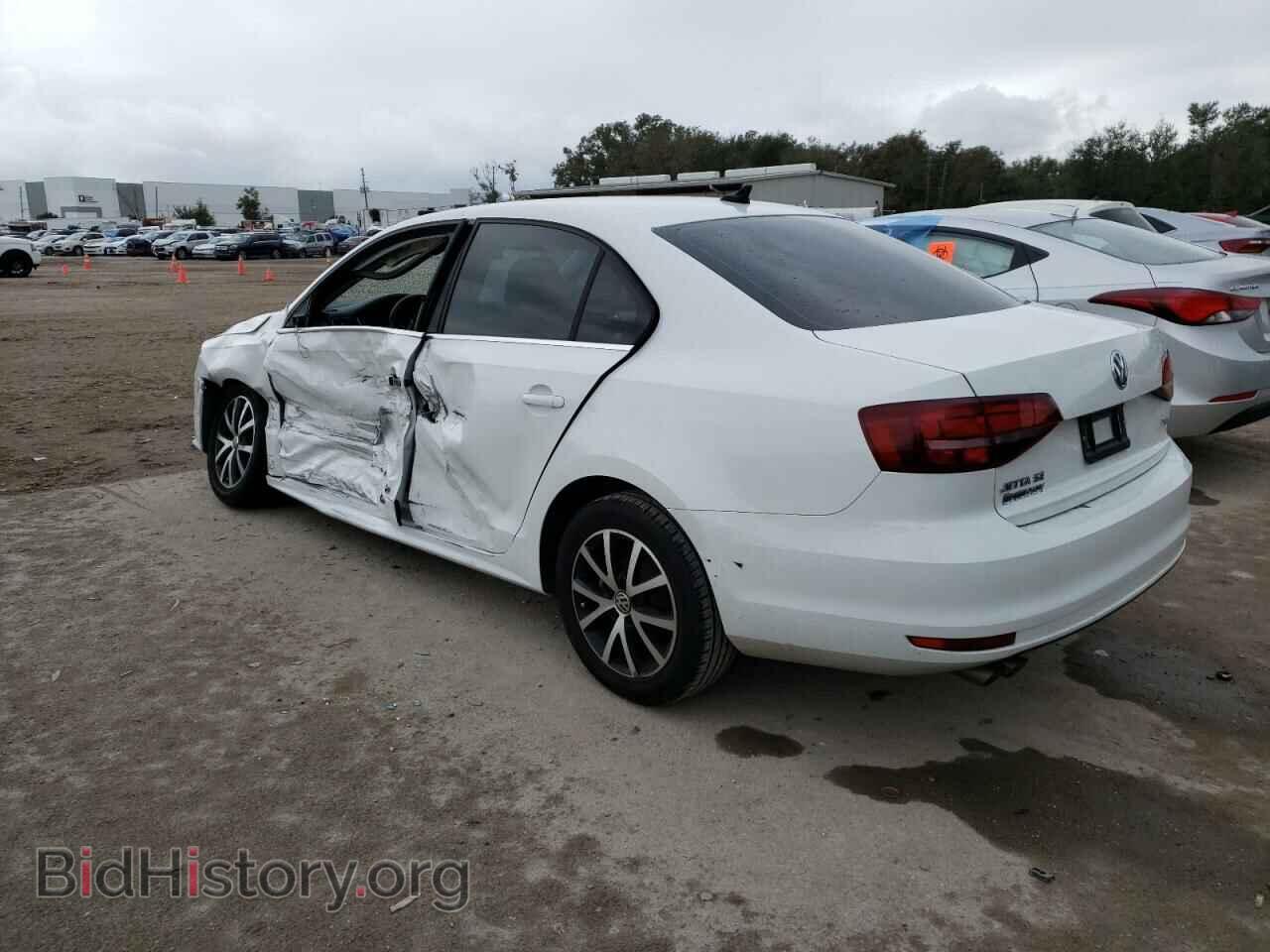 2017 VOLKSWAGEN JETTA - VIN: 3VWDB7AJ7HM307571 - Фото 2