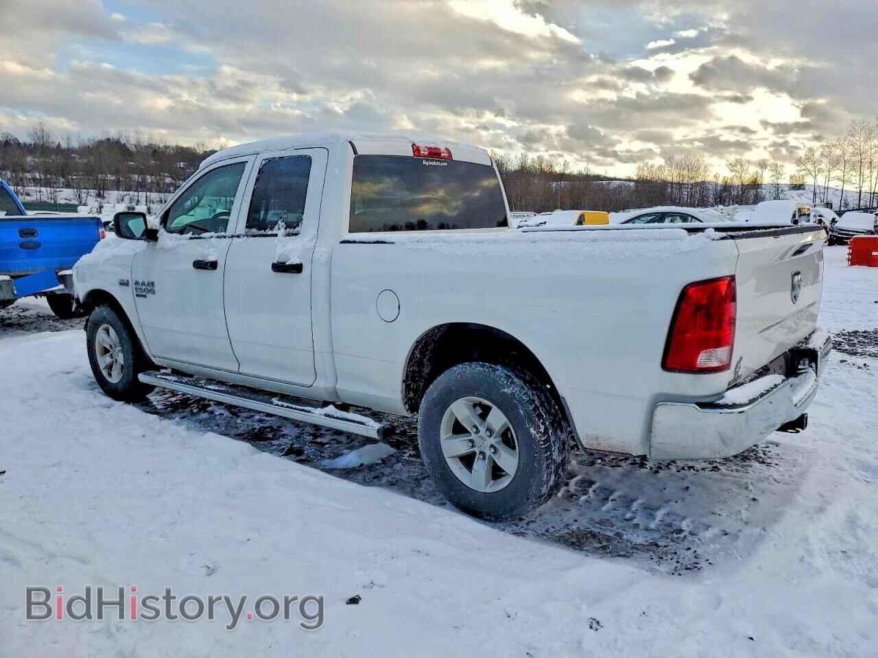 2019 RAM 1500 - VIN: 1C6RR6FT5KS723116 - Фото 2