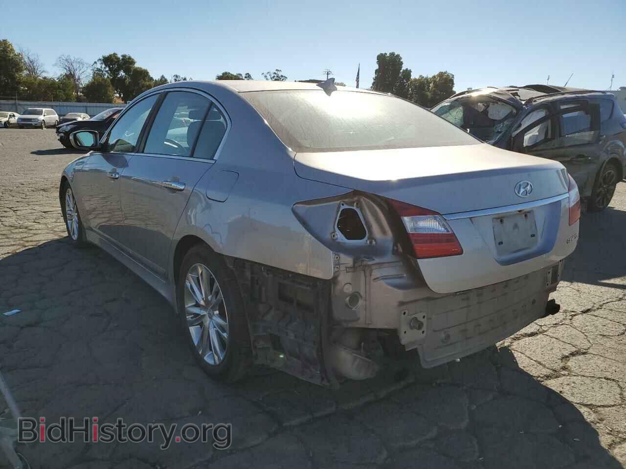 2013 HYUNDAI GENESIS - VIN: KMHGC4DD2DU238405 - Фото 2