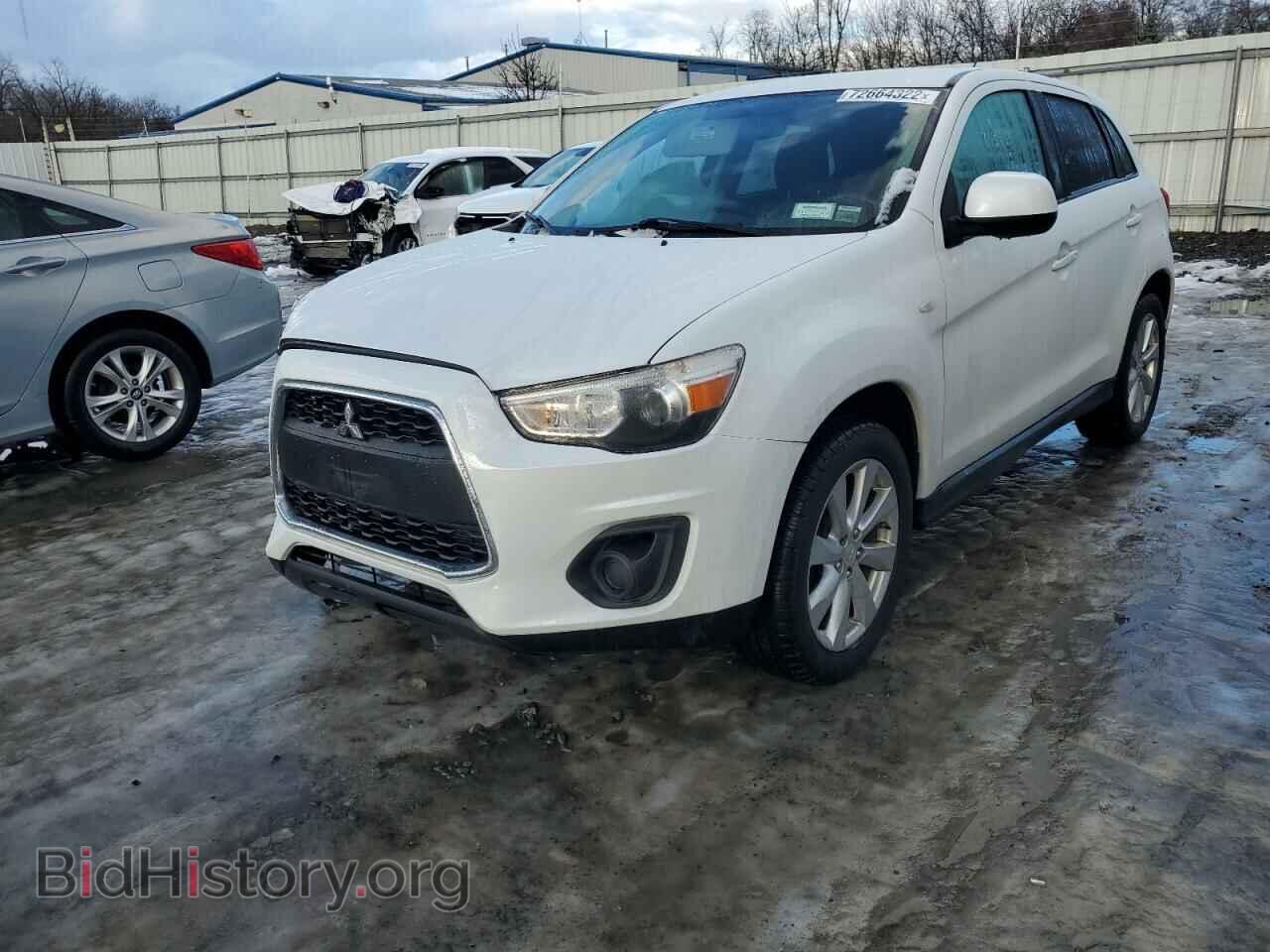 Фотография 4A4AR3AW7FE031765 - MITSUBISHI OUTLANDER 2015