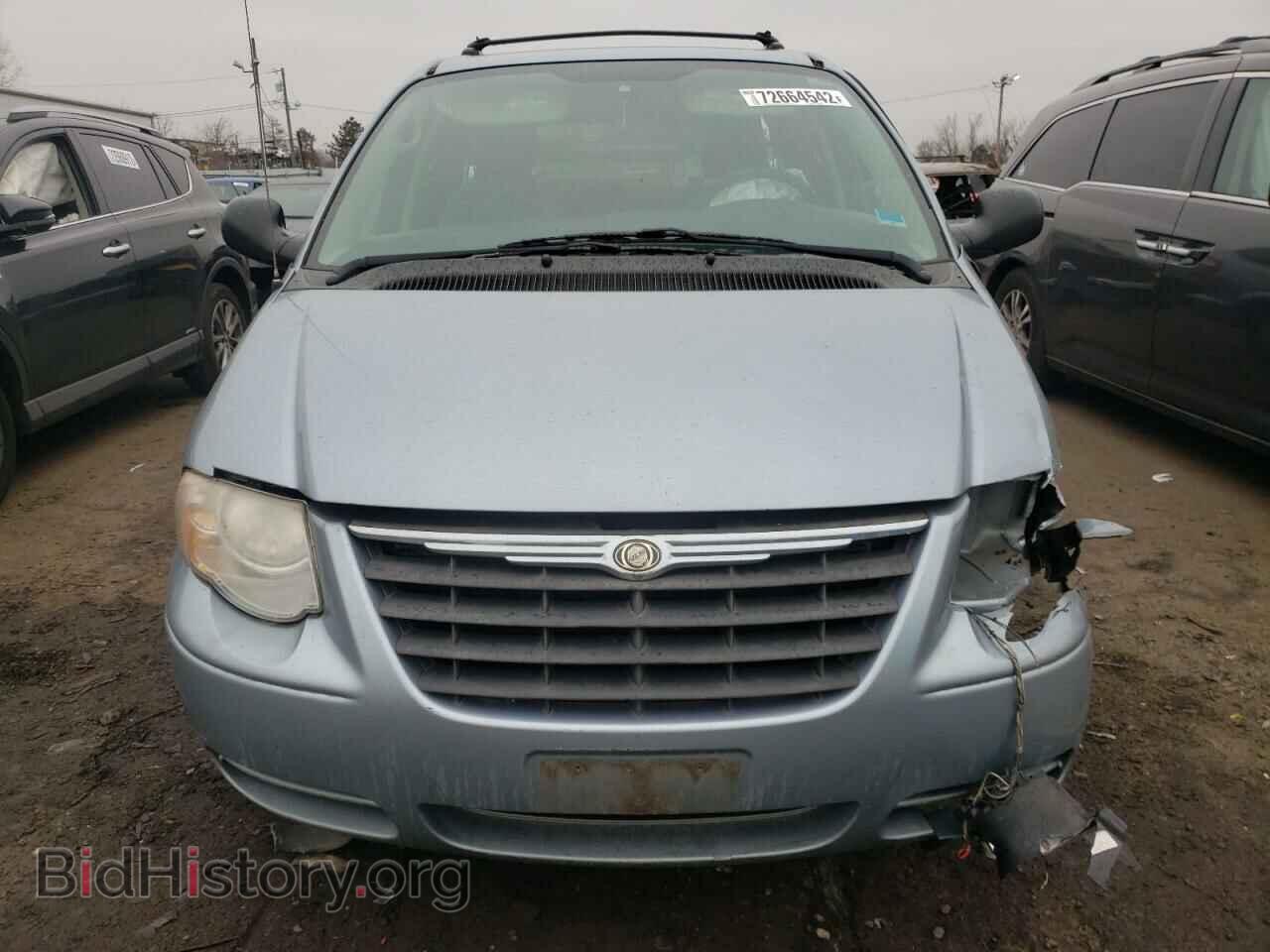 2006 CHRYSLER MINIVAN - VIN: 2A4GP44R56R663745 - Фото 5