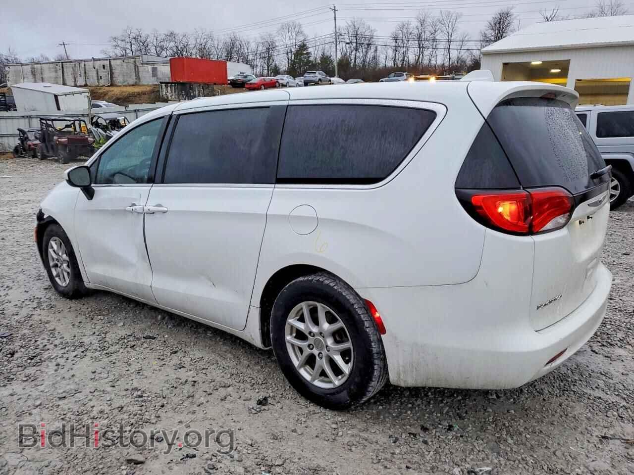 2017 CHRYSLER PACIFICA - VIN: 2C4RC1DG2HR515823 - Photo 2